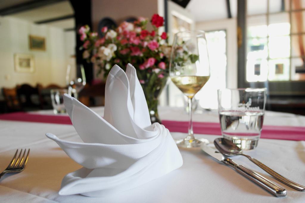 Hotel Blauer Fasan Wiesmoor Ngoại thất bức ảnh
